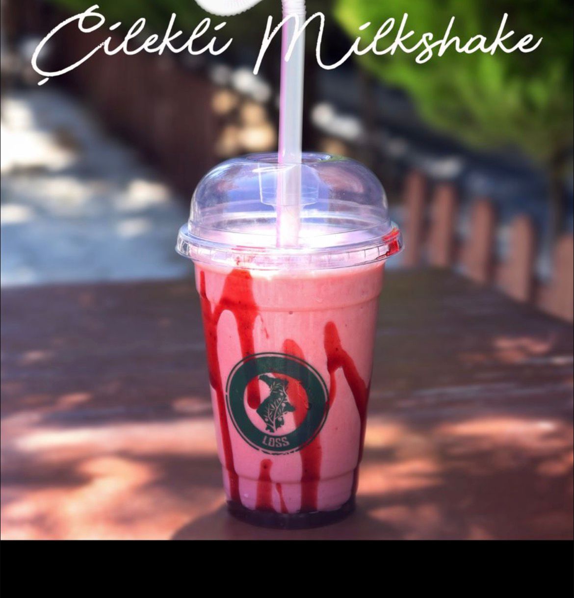 ÇİLEKLİ MİLKSHAKE